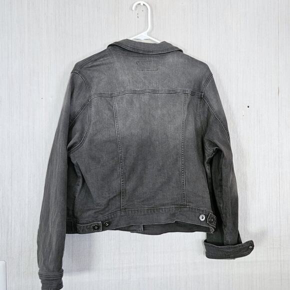 Torrid Trucker Denim Jacket Super Soft -Grey Wash - torrid size 0 (L/12) - Picture 4 of 9